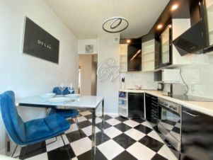 2-комн.кв., 55 м², этаж 8