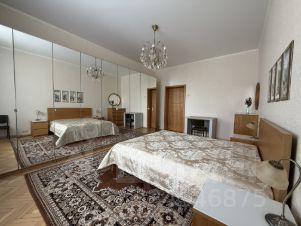 2-комн.кв., 62 м², этаж 8 2-комн.кв., 62 м², этаж 8