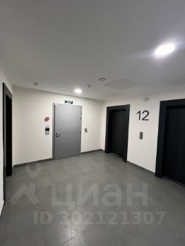 2-комн.кв., 32 м², этаж 12