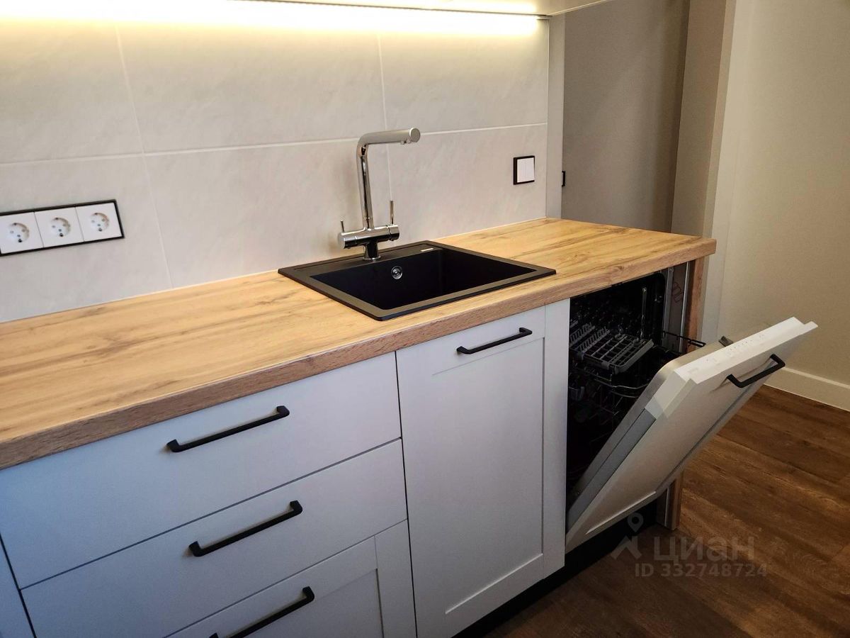 4-комнатная квартира, 81,6 м² — фото 2