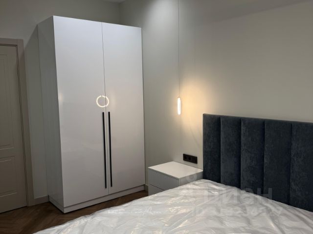 2-комн., 42 м², 20/30 этаж