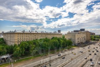 2-комн.кв., 55 м², этаж 9