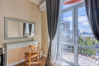 2-комн.кв., 55 м², этаж 9