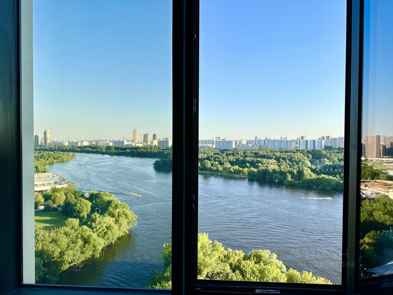 Вид на воду 100м2, Москва