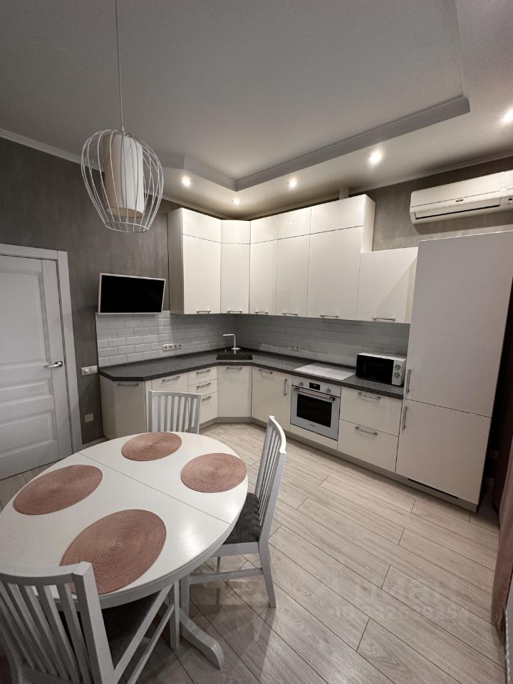 2-комнатная квартира, 62 м² — фото 2