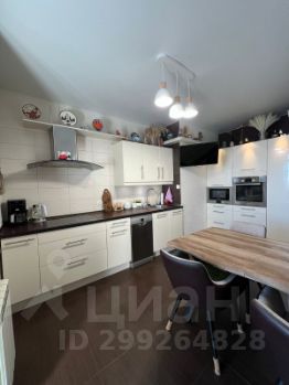 3-комн.кв., 75 м², этаж 25