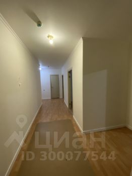 3-комн.кв., 82 м², этаж 3