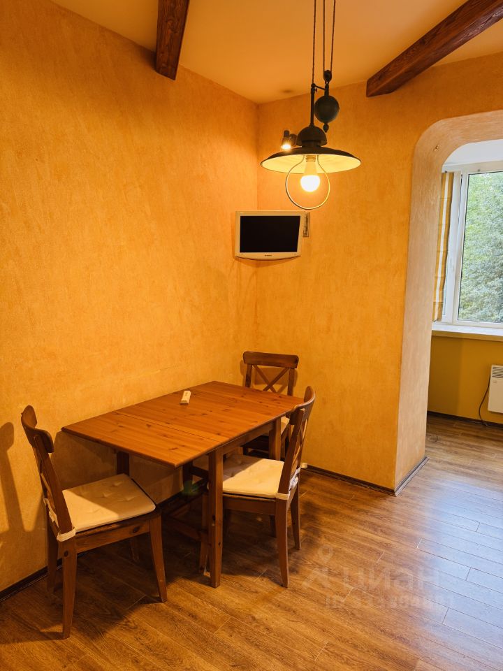 2-комнатная квартира, 77 м² — фото 4