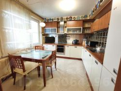 3-комн.кв., 80 м², этаж 8
