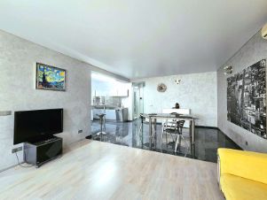 2-комн.кв., 80 м², этаж 11