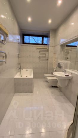 3-комн.кв., 110 м², этаж 4