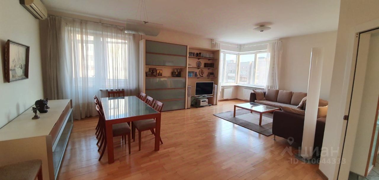 Продается3-комн.квартира,138,1м²