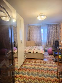 4-комн.кв., 92 м², этаж 4