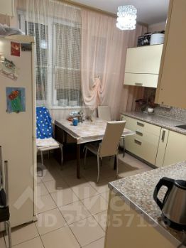 3-комн.кв., 81 м², этаж 1