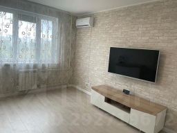 4-комн.кв., 70 м², этаж 8