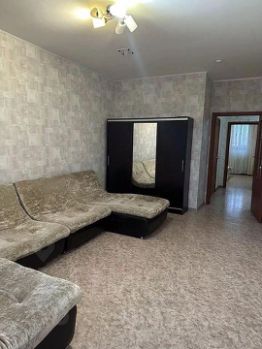 2-комн.кв., 72 м², этаж 17