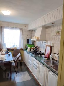 3-комн.кв., 72 м², этаж 1