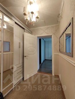 2-комн.кв., 52 м², этаж 4