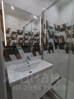 2-комн.кв., 70 м², этаж 13