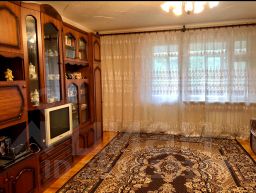 2-комн.кв., 74 м², этаж 3