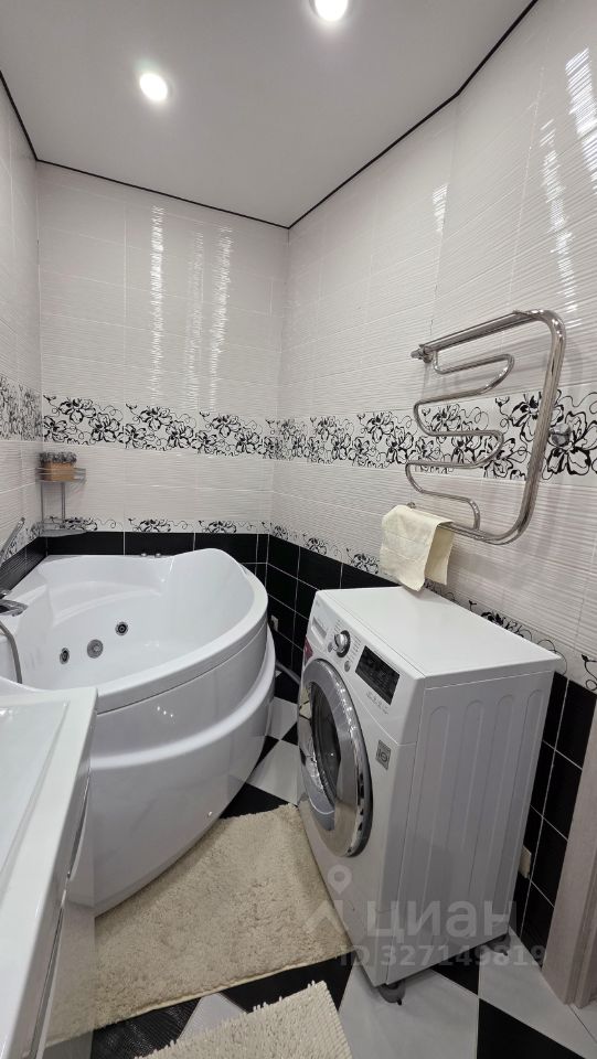 2-к кв. Ханты-Мансийский АО, Нижневартовск ул. Чапаева, 7В (59.5 м²)