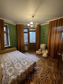 4-комн.кв., 140 м², этаж 2