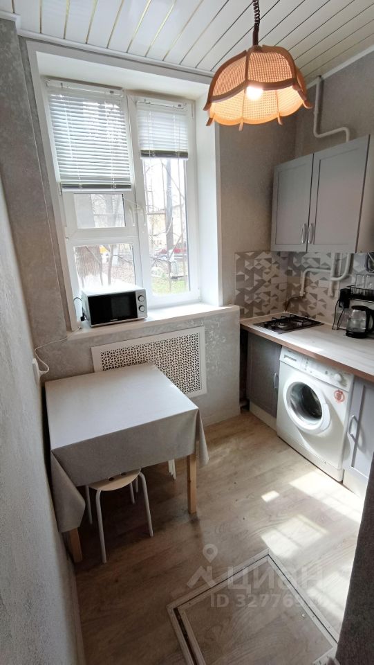 2-к кв. Нижегородская область, Нижний Новгород ул. 40 лет Октября, 5 (31.4 м²)