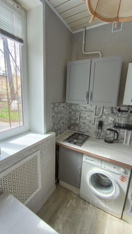 2-к кв. Нижегородская область, Нижний Новгород ул. 40 лет Октября, 5 (31.4 м²)