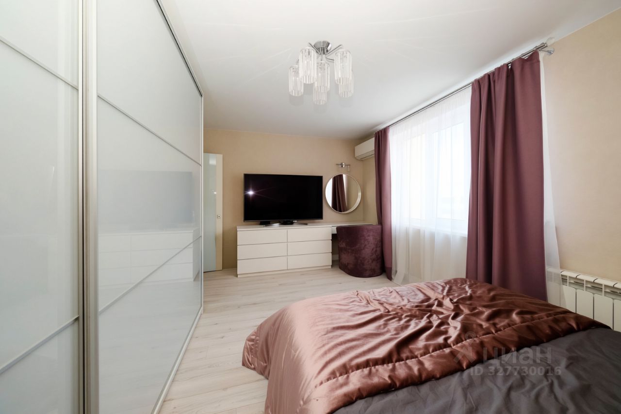 3-к кв. Нижегородская область, Нижний Новгород ул. Родионова, 165 (82.0 м²)