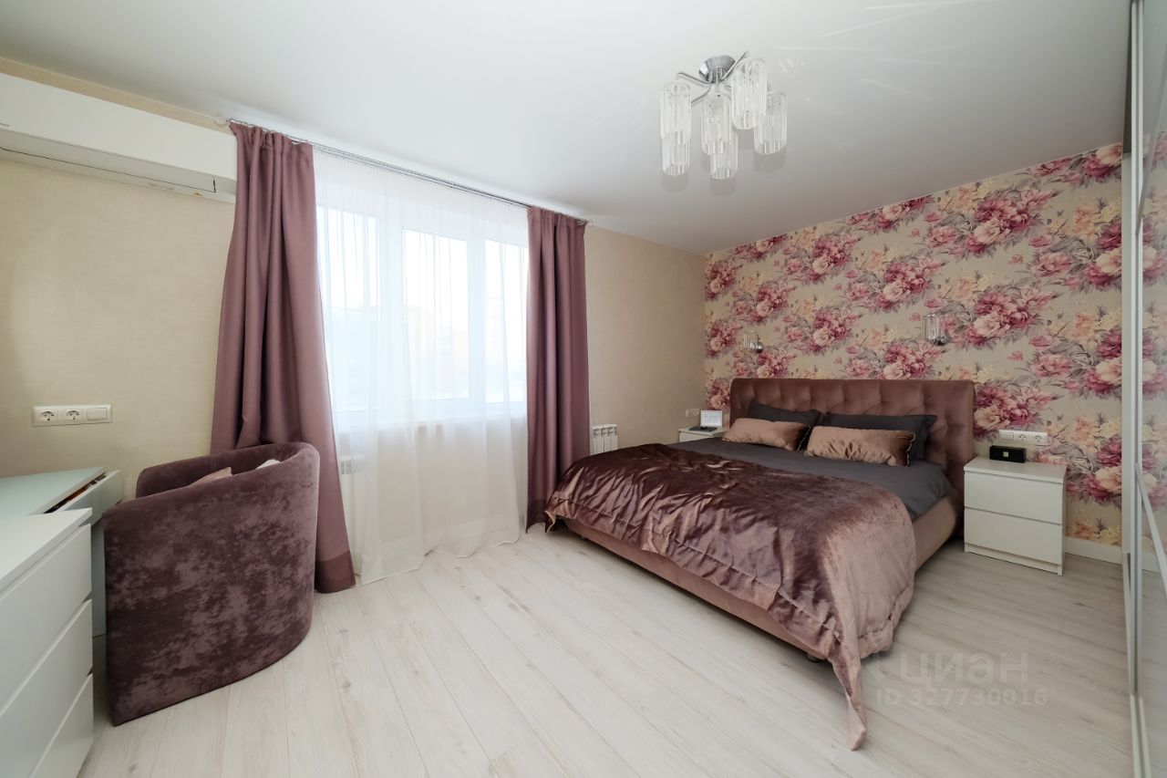 3-к кв. Нижегородская область, Нижний Новгород ул. Родионова, 165 (82.0 м²)