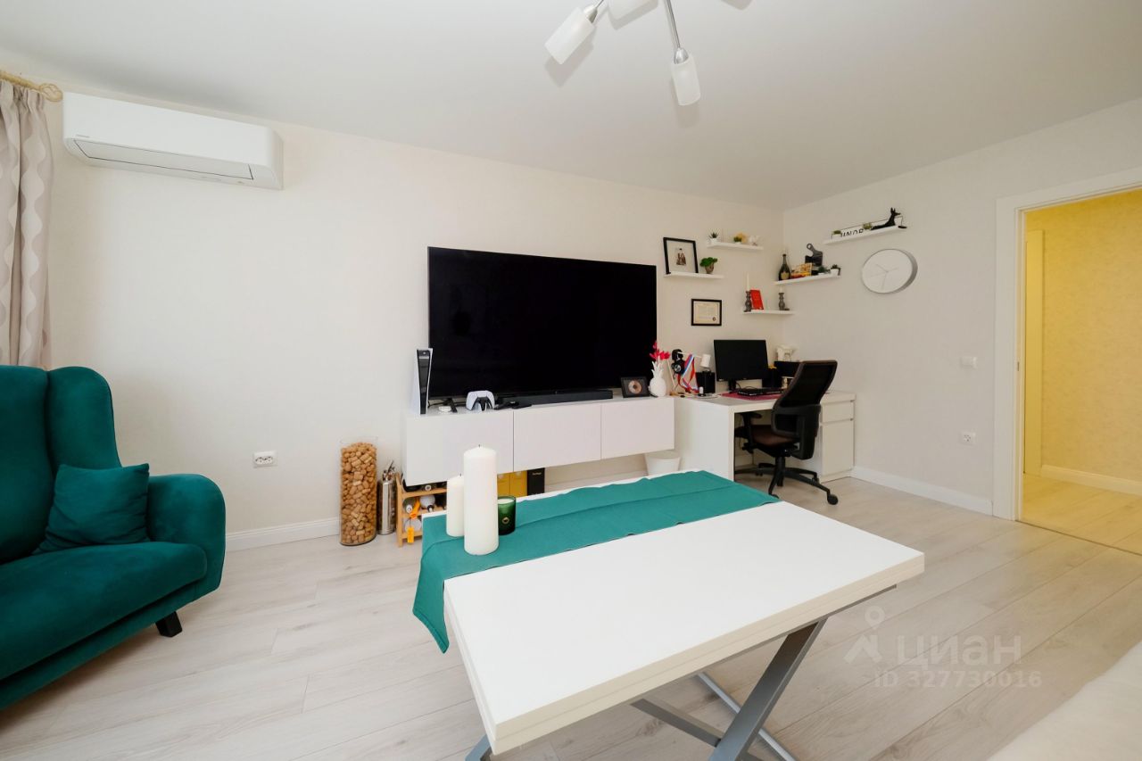 3-к кв. Нижегородская область, Нижний Новгород ул. Родионова, 165 (82.0 м²)