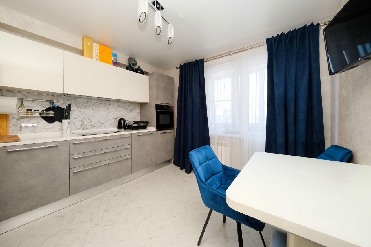 3-к кв. Нижегородская область, Нижний Новгород ул. Родионова, 165 (82.0 м²)