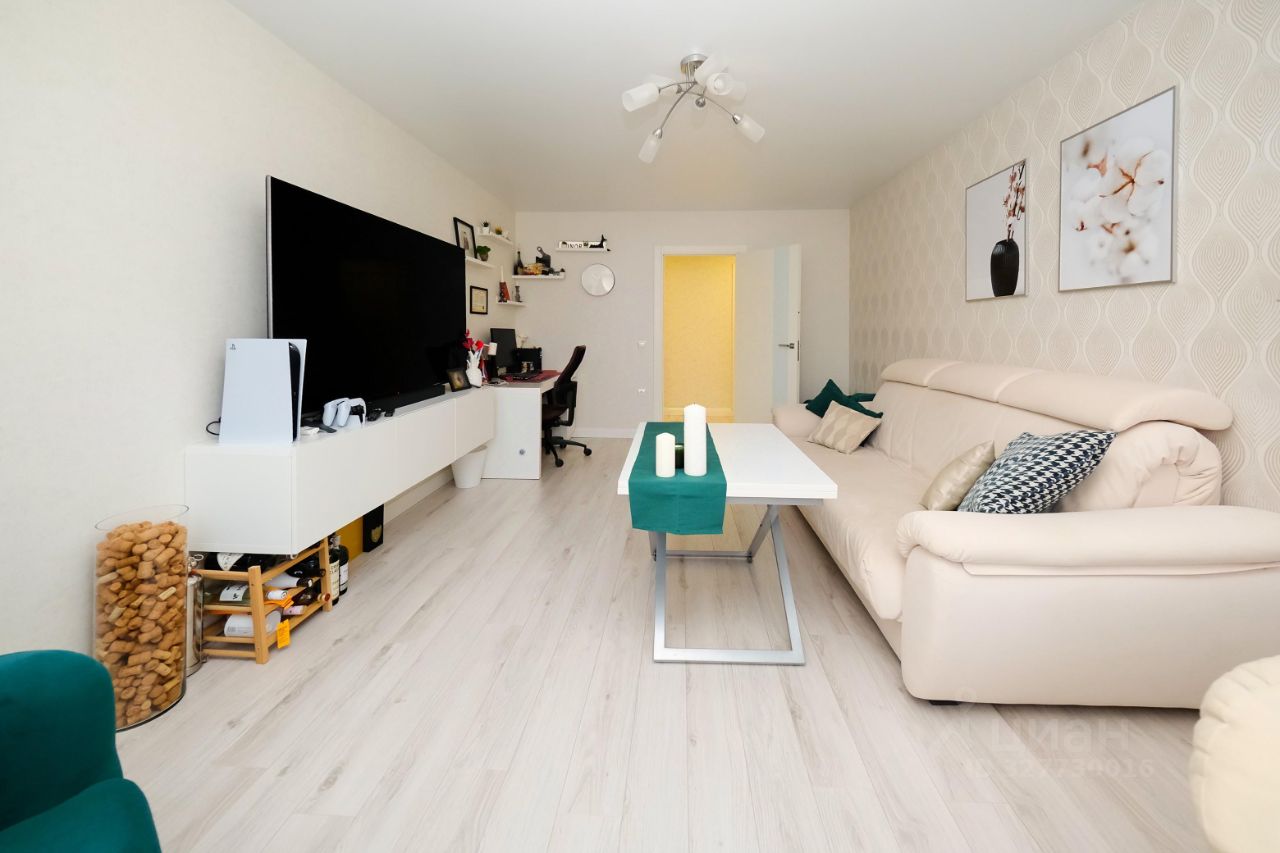 3-к кв. Нижегородская область, Нижний Новгород ул. Родионова, 165 (82.0 м²)