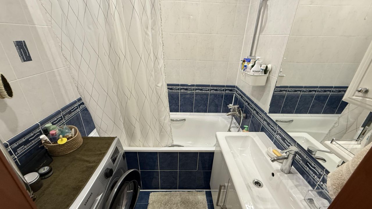 2-к кв. Нижегородская область, Нижний Новгород ул. Родионова, 189/24 (70.0 м²)