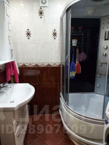 2-комн.кв., 72 м², этаж 3