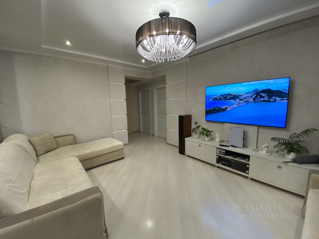 3-к кв. Кемеровская область, Новокузнецк ул. Орджоникидзе, 37 (105.5 м²)