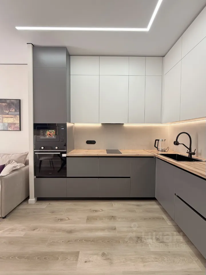 2-комнатная квартира в аренду, Красный просп. 220 — 60 000 ₽/мес
