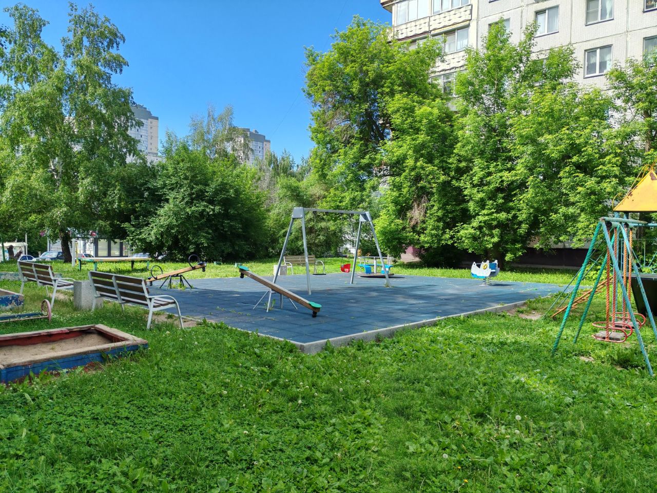 3-комн. кв., р-н Дзержинский, Новосибирск