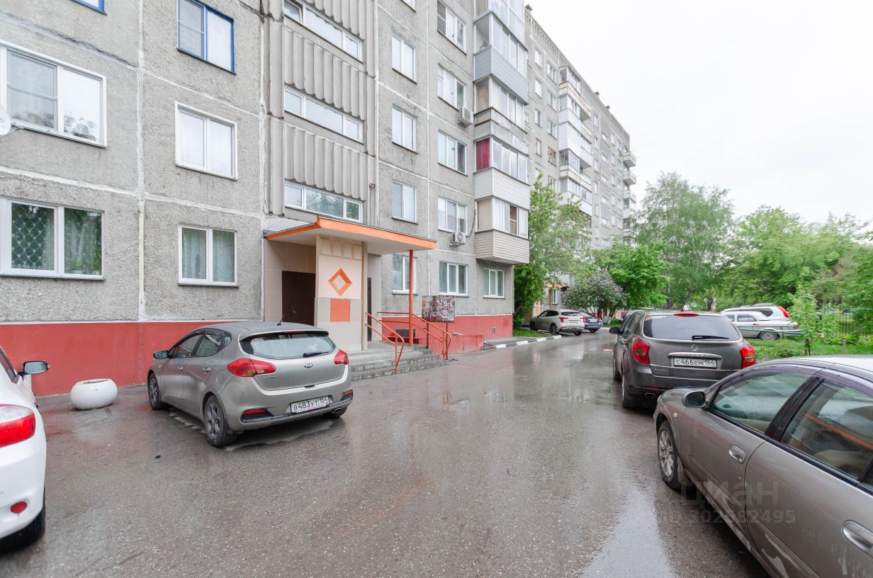 Продаю трехкомнатную квартиру 60,2м² ул. Кропоткина, 130/2, Новосибирск,  Новосибирская область, м. Березовая Роща - база ЦИАН, объявление 302582495