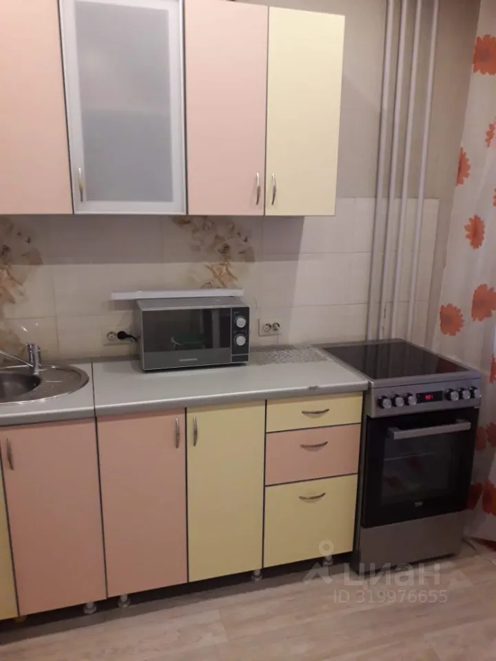1-комнатная квартира в аренду, ул. Панфиловцев, 5 — 27 000 ₽/мес