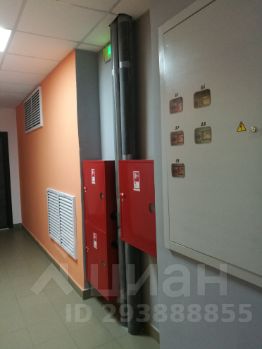 2-комн.кв., 61 м², этаж 18