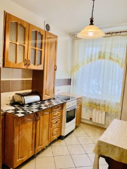 4-комн.кв., 70 м², этаж 3