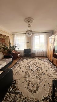 4-комн.кв., 90 м², этаж 2