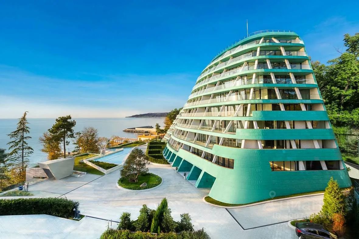 Reef residence