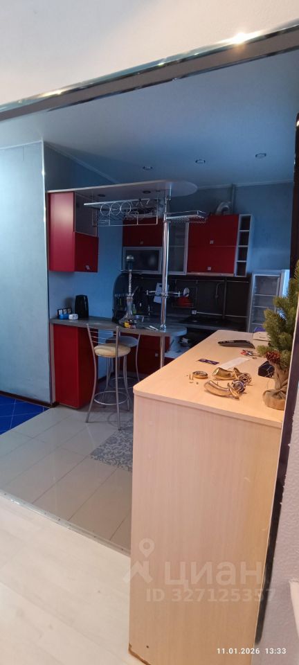 1-к кв. Ямало-Ненецкий АО, Новый Уренгой ул. 26-го съезда КПСС, 8 (38.0 м²)