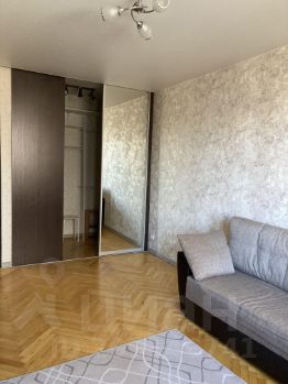 1-комн.кв., 38 м², этаж 3