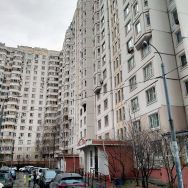 3-комн.кв., 70 м², этаж 1