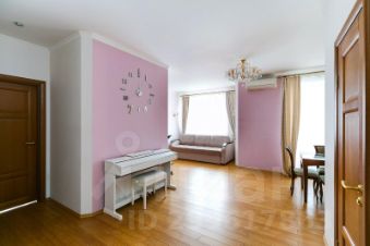 4-комн.кв., 92 м², этаж 16