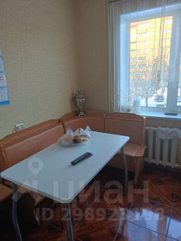 3-комн.кв., 63 м², этаж 3