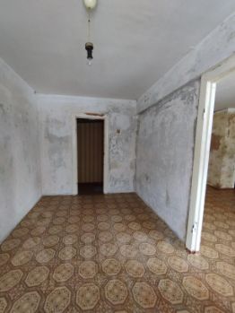 2-комн.кв., 45 м², этаж 1